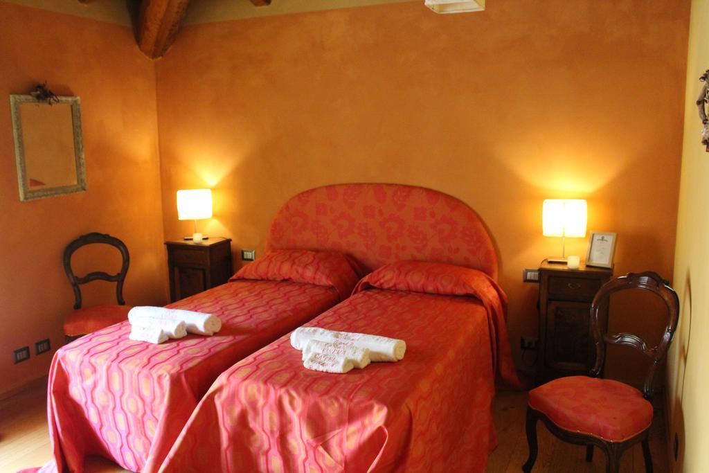 Holiday Home Ca' Del Cinema Mombercelli Room photo