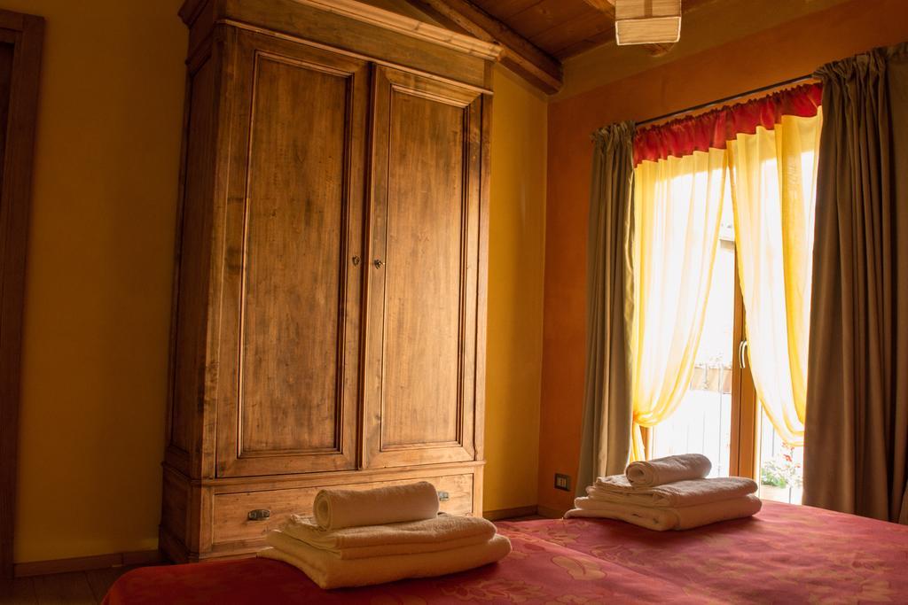 Holiday Home Ca' Del Cinema Mombercelli Room photo