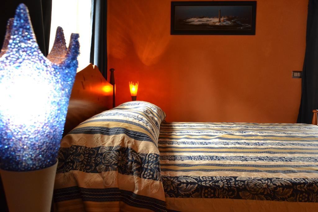 Holiday Home Ca' Del Cinema Mombercelli Room photo